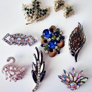 Vintage Brooch Lot